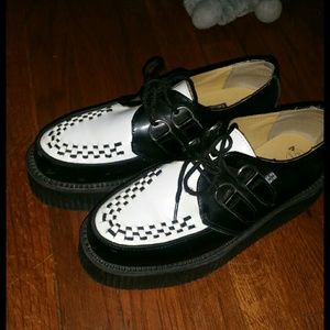 T.U.K Black and White Creepers